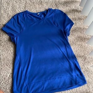 Lululemon T-Shirt (short sleeve top)